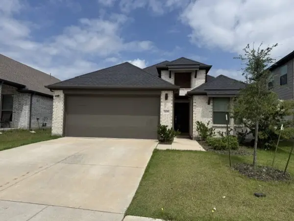209 Little Bridge Drive, Lavon, TX 75166