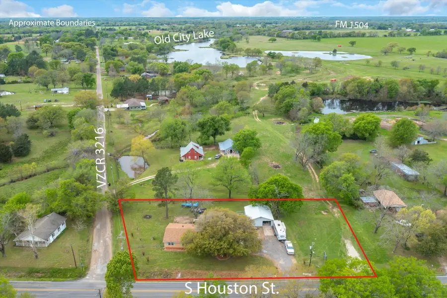 542 S Houston Street, Edgewood, TX 75117 - #2