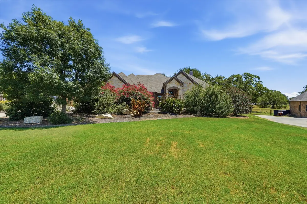 111 Flying Diamond Drive, Springtown, TX 76082 - #1