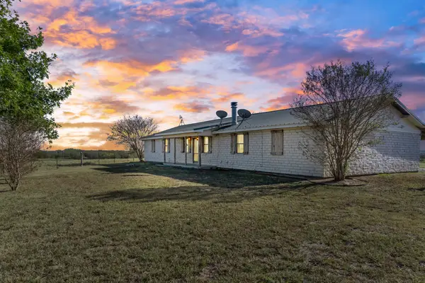 902 Mockingbird Lane, Moody, TX 76557