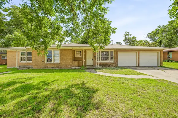 594 N Harbin Drive, Stephenville, TX 76401