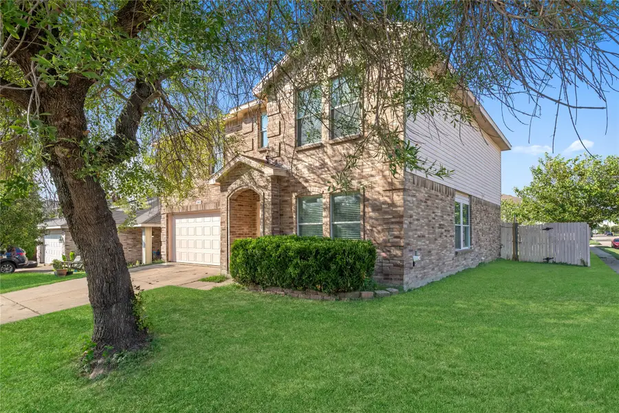 5437 New Castleton Lane, Fort Worth, TX 76135 - #3