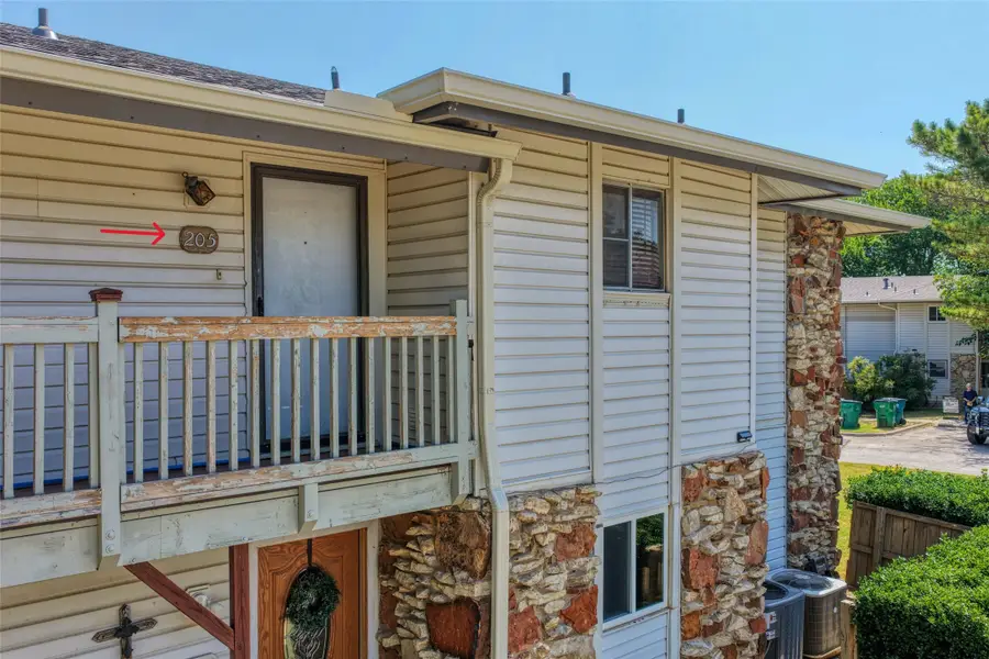 109 Harbor Drive #205, Runaway Bay, TX 76426 - #3