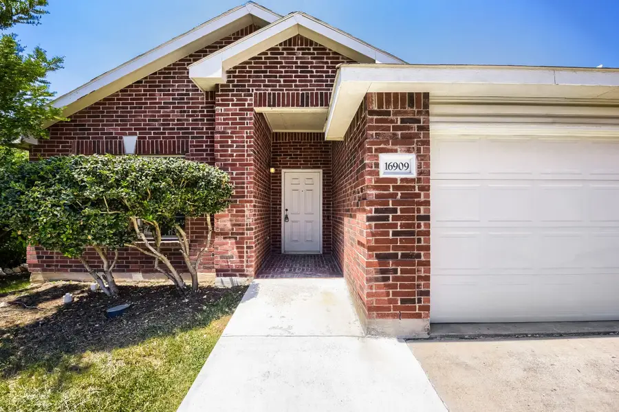 16909 Fenwick Court, Justin Roanoke, TX 76247 - #3