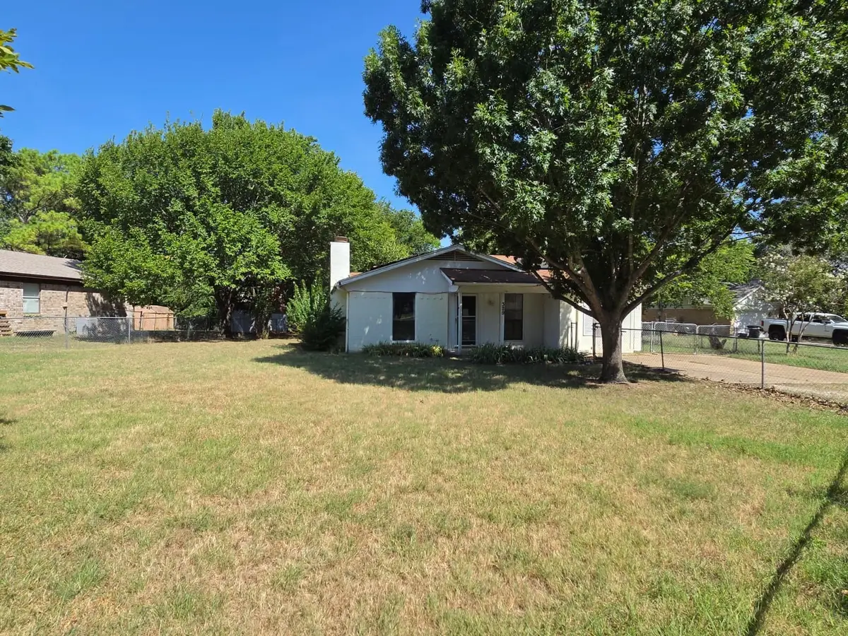 329 Walnut Avenue, Azle, TX 76020 - #1
