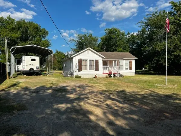 888 Farm Road 900 N, Saltillo, TX 75478