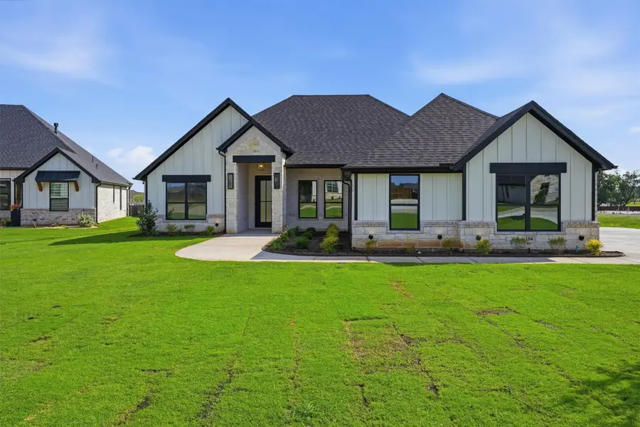 104 Hazlewood Court, Granbury, TX 76049 - #2