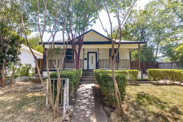915 Cameron Avenue, Dallas, TX 75223