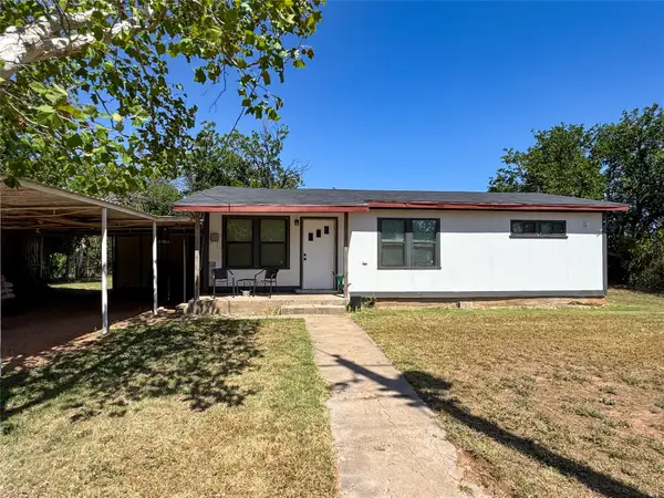 1207 Taylor Avenue, Rule, TX 79547