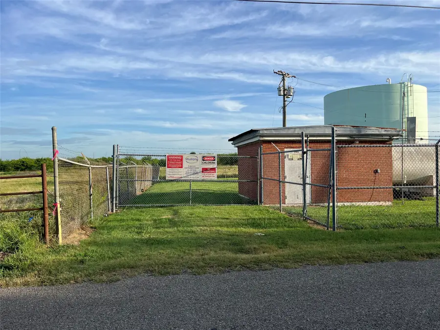 960 Bledsoe Road, Gunter, TX 75058 - #2