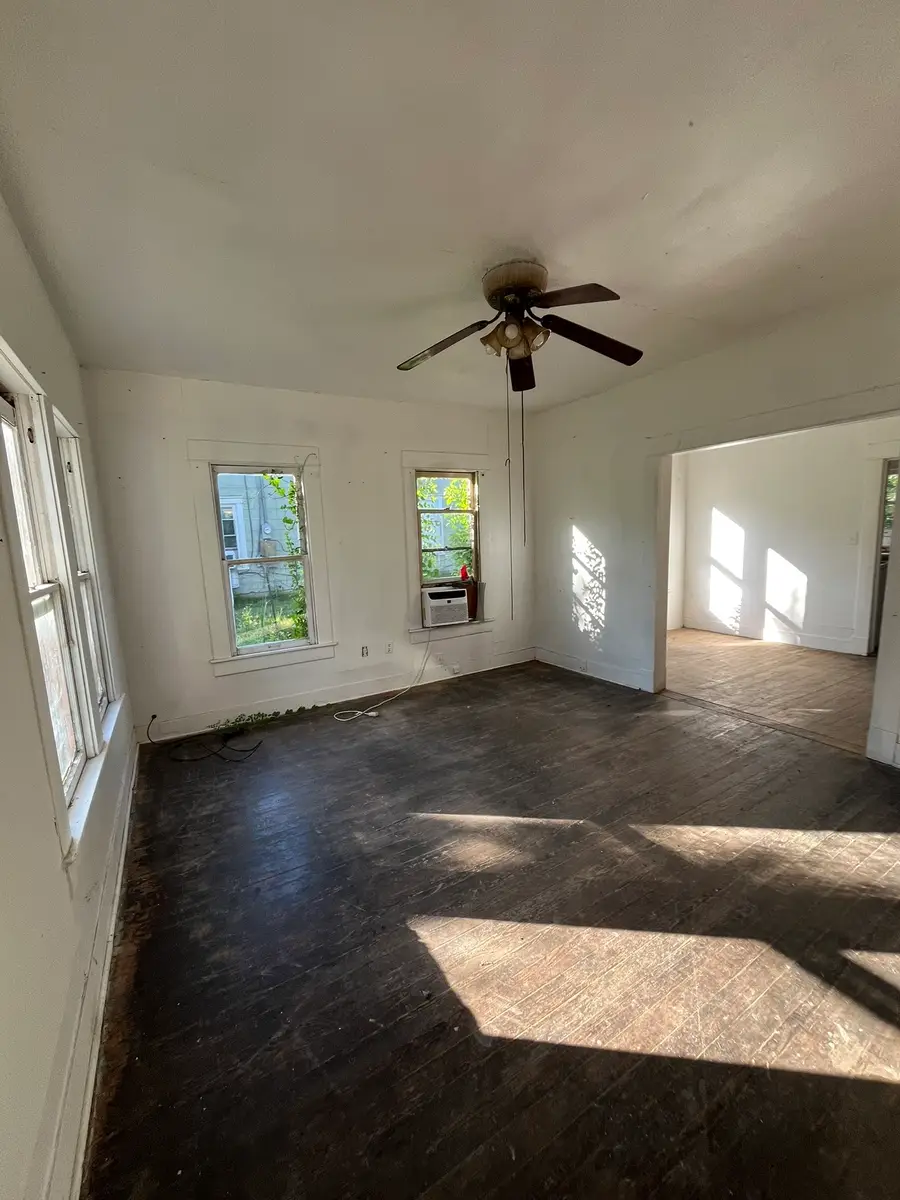 208 N Lumpkin Street, Mart, TX 76664 - #3