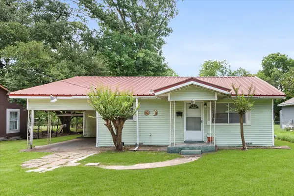 1715 W 10th Avenue, Corsicana, TX 75110
