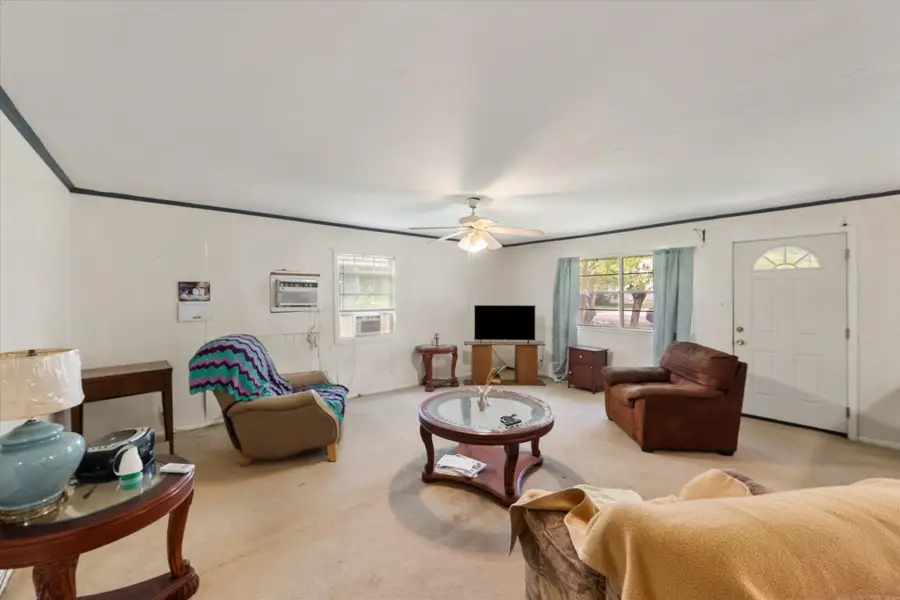 1715 W 10th Avenue, Corsicana, TX 75110 - #2