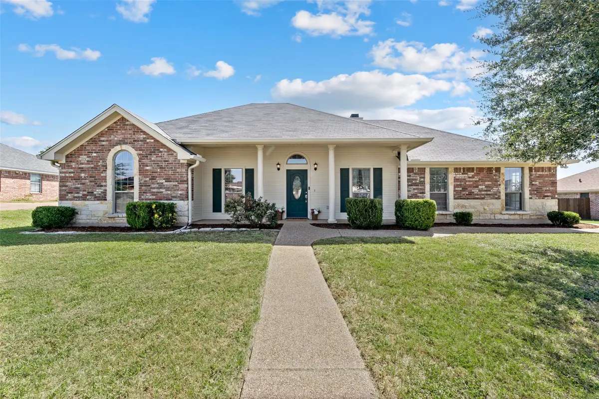 493 Rio Bonito Drive, Robinson, TX 76706 - #1
