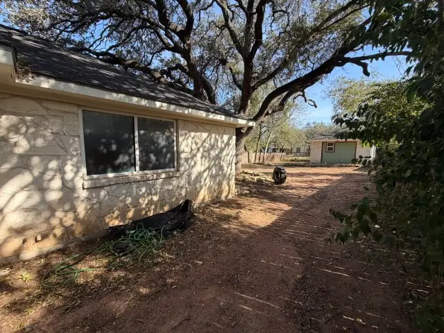 207 S Creek Street, Fredericksburg, TX 78624 - #3