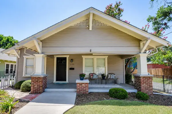 2700 College Avenue, Fort Worth, TX 76110