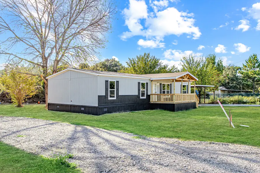 123 Kelly Court, Azle, TX 76020 - #2