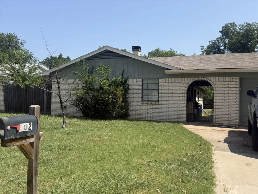 502 Nancy Drive, Glen Rose, TX 76043 - #2