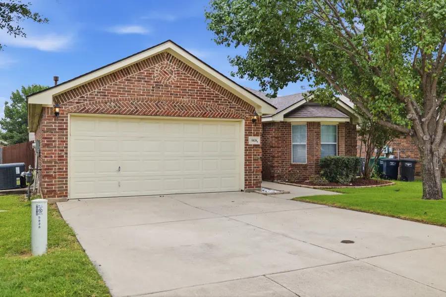 5828 Pearl Oyster Lane, Fort Worth, TX 76179 - #2