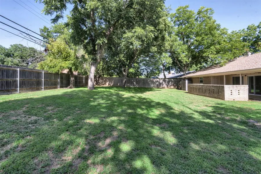 3512 Walton Avenue, Fort Worth, TX 76133 - #3