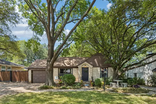 2127 Leander Drive, Dallas, TX 75211