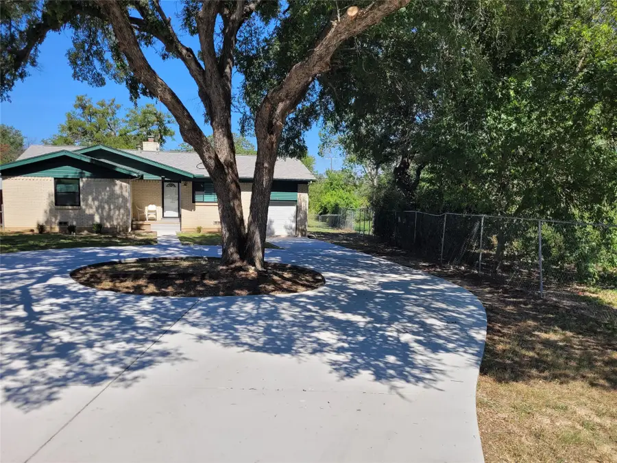 3233 Hiawatha Trail, Lake Worth, TX 76135 - #2