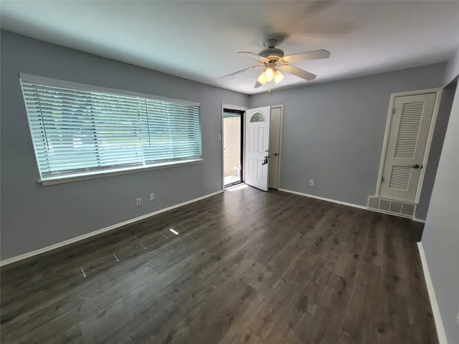 3233 Hiawatha Trail, Lake Worth, TX 76135 - #3