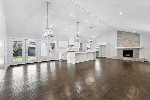 13726 Peyton Drive, Dallas, TX 75240