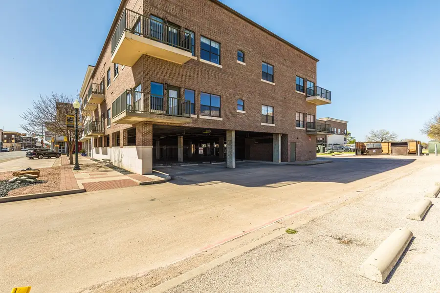 330 Austin Avenue #216, Waco, TX 76701 - #3