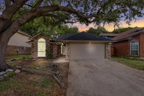 8812 Sabinas Trail, Fort Worth, TX 76118