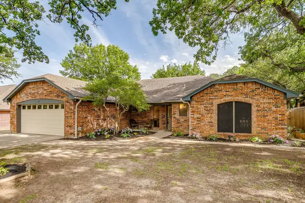 6824 Ridgewood Drive, North Richland Hills, TX 76182