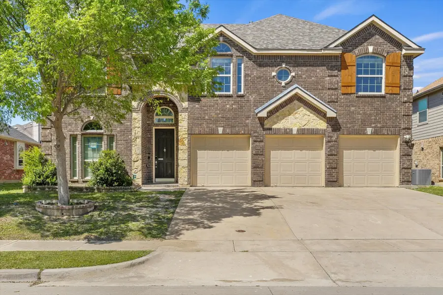2824 Pino, Grand Prairie, TX 75054 - #2