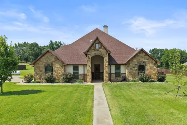 31 County Road 4742, Mt Pleasant, TX 75455