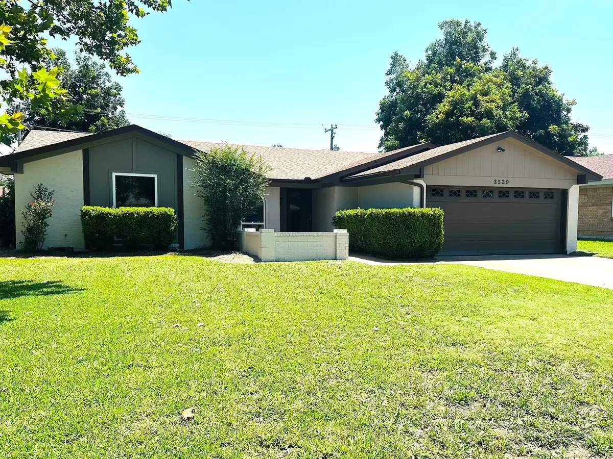 3529 Kelvin Avenue, Fort Worth, TX 76133 - #1