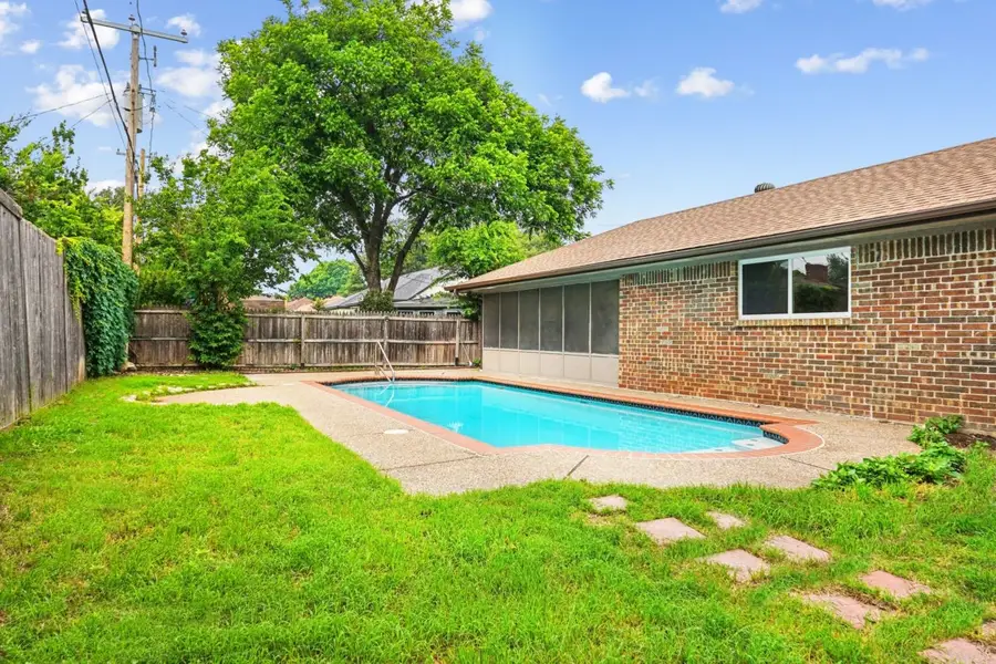 3529 Kelvin Avenue, Fort Worth, TX 76133 - #3