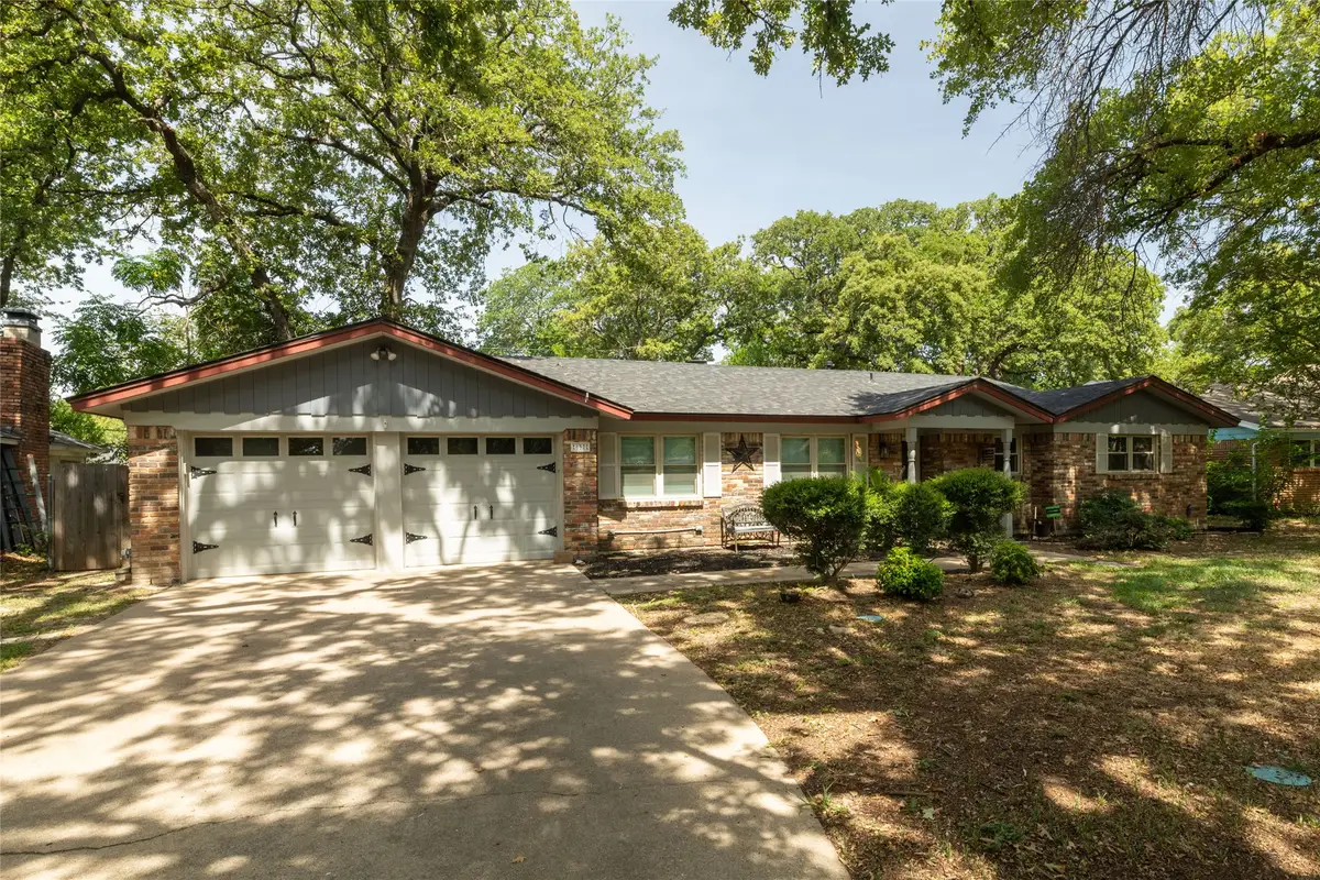 637 Post Oak Drive, Hurst, TX 76053 - #1