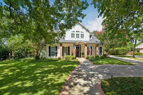 200 Sharon Rose Court, Denton, TX 76210