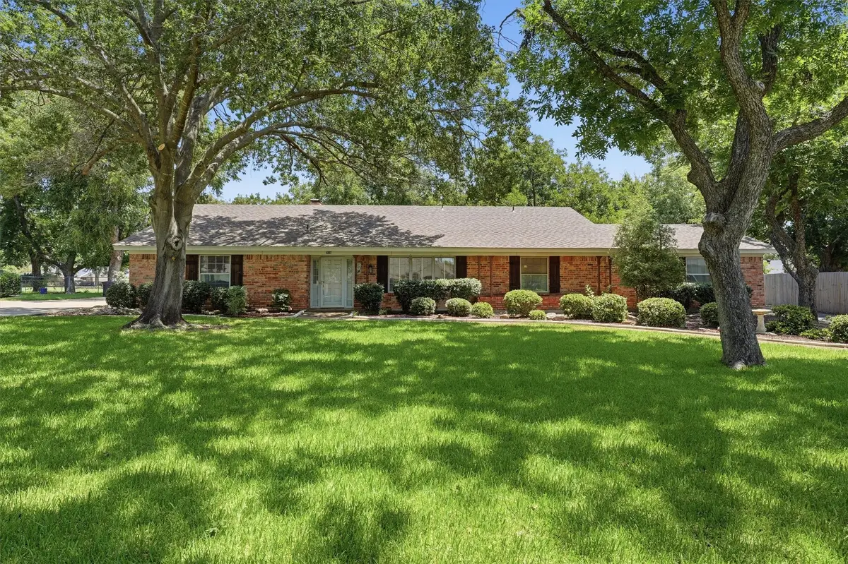 6107 Belvidere Circle, Granbury, TX 76049 - #1