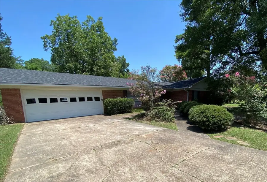 3271 Hubbard Street, Paris, TX 75460 - #2