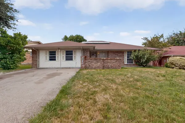 3612 Holly Springs Drive, Fort Worth, TX 76133