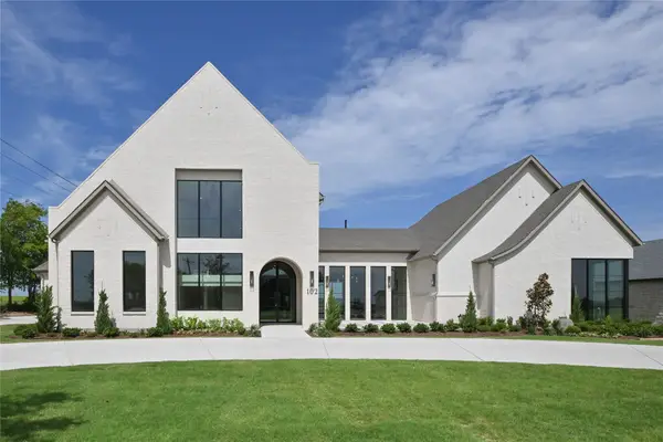 102 Deer Crossing Road, Gunter, TX 75058