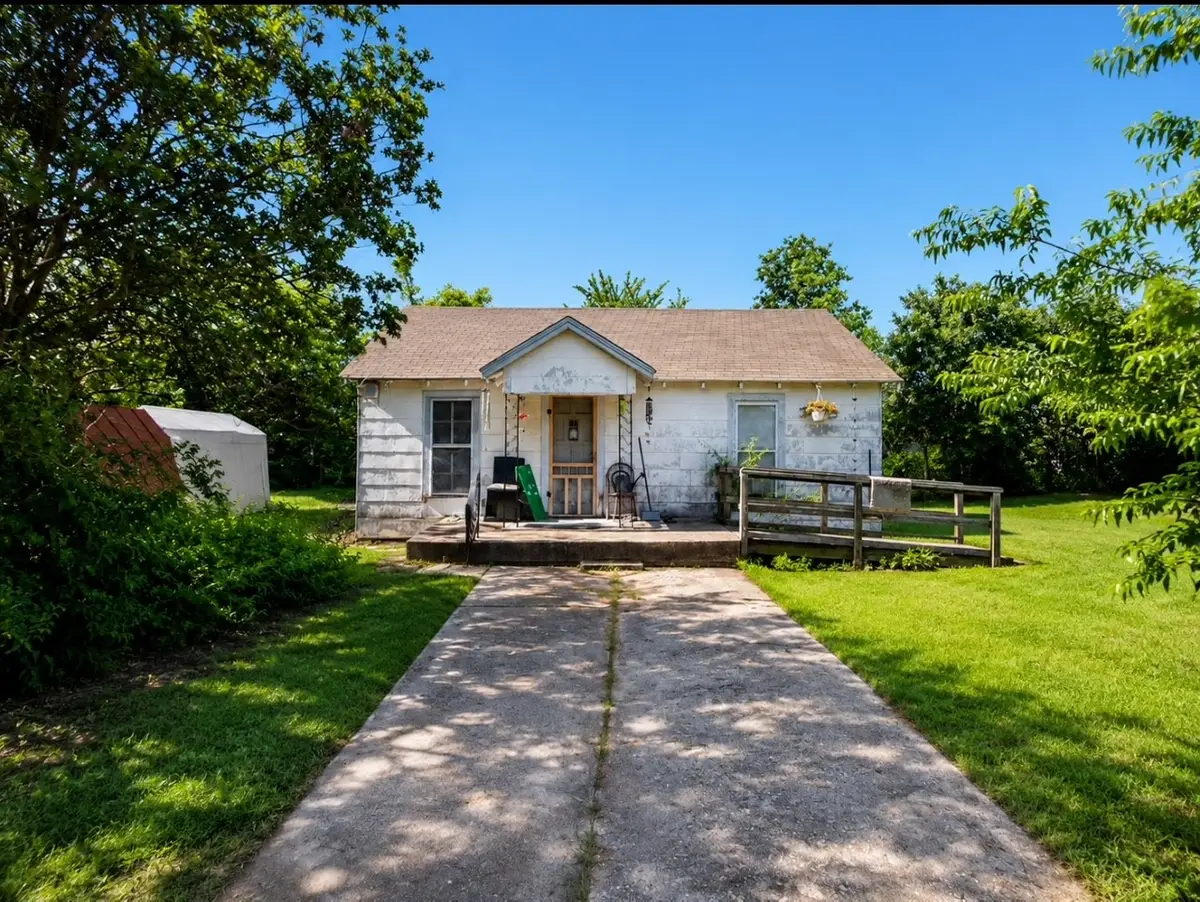 1325 Old Dallas Road, Bellmead, TX 76705 - #1