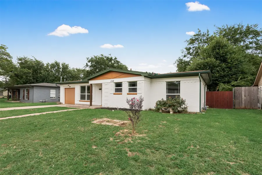 104 Dupont Circle, Fort Worth, TX 76134 - #2