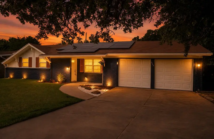 6608 Margaret Drive, Forest Hill, TX 76140 - #2