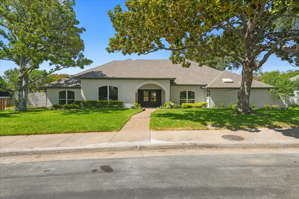 17209 Graystone Drive, Dallas, TX 75248