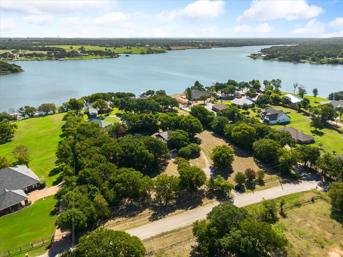 1829 W Lake Shore Drive, Alvarado, TX 76009 - #1