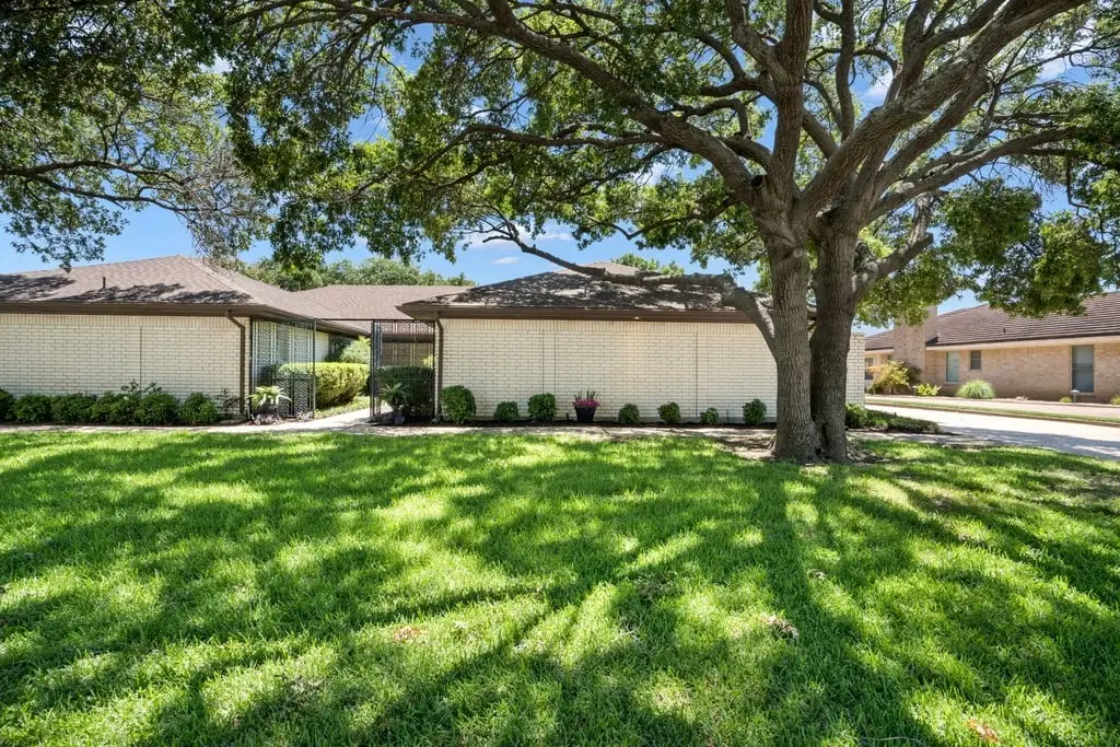 5115 Ledgestone Drive, Fort Worth, TX 76132 - #1