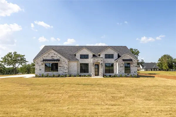 114 Red Bud Road, Boyd, TX 76023