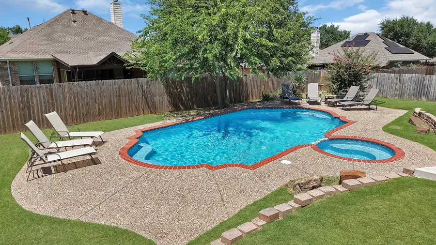 111 Honeysuckle Drive, Justin, TX 76247 - #2