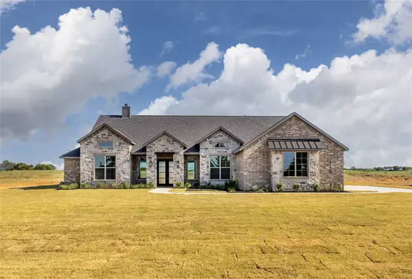 115 Red Bud Road, Boyd, TX 76023